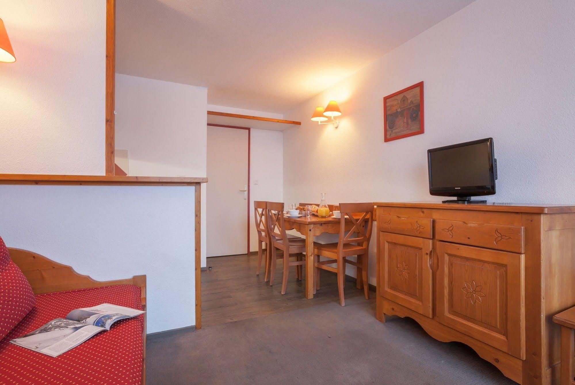 Residence Les Melezes Alpe d'Huez Bagian luar foto
