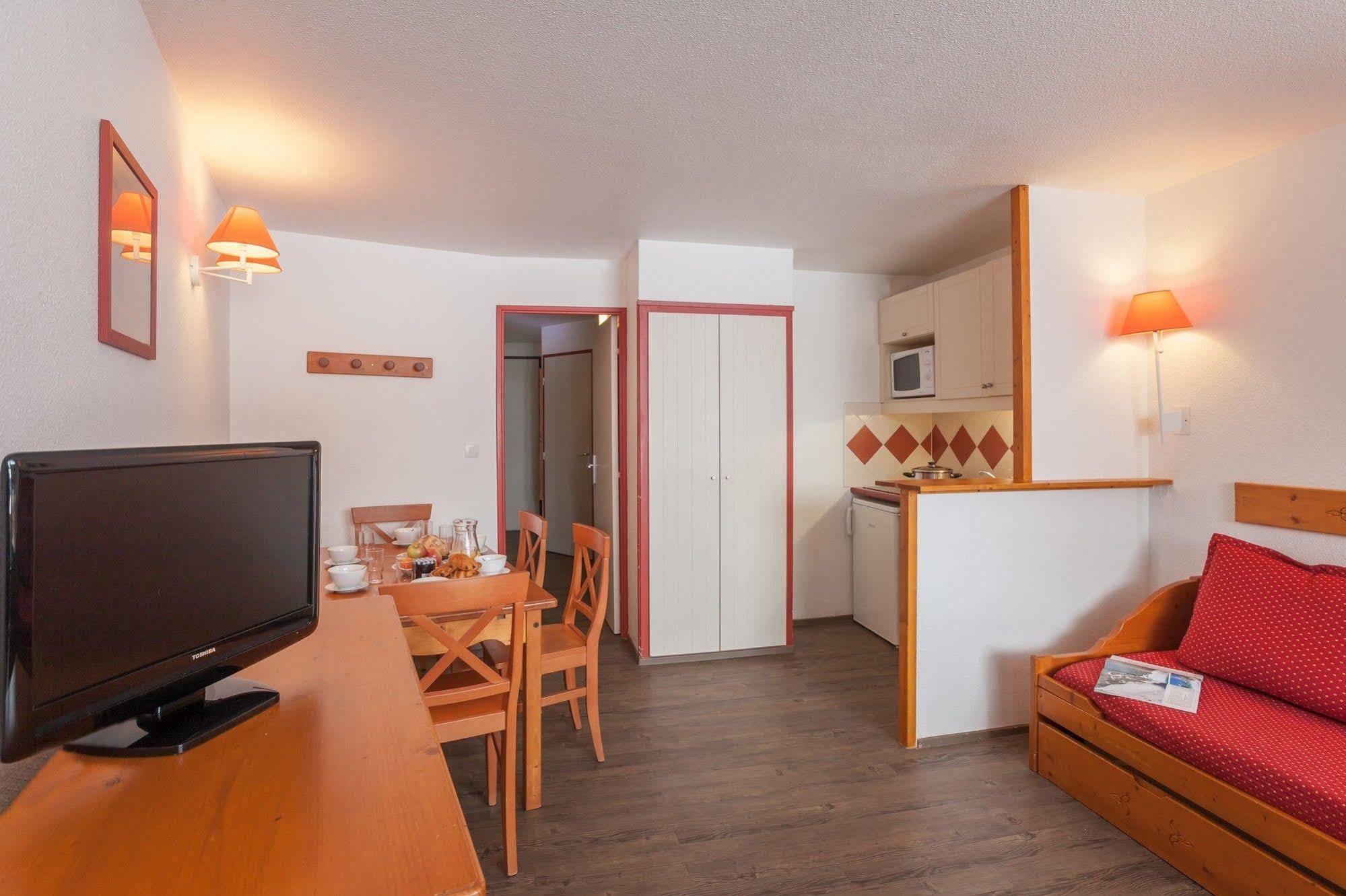 Residence Les Melezes Alpe d'Huez Bagian luar foto